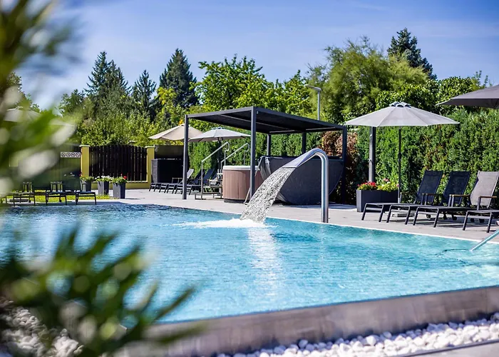 Hotel Aura Design&Garden Pool