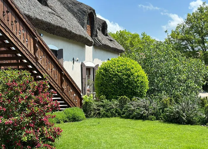 The Houses Of History - Anno 1830