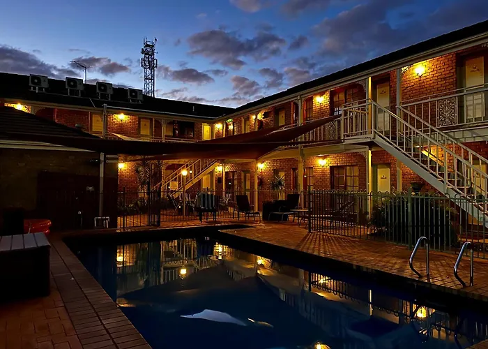 City Colonial Motor Inn