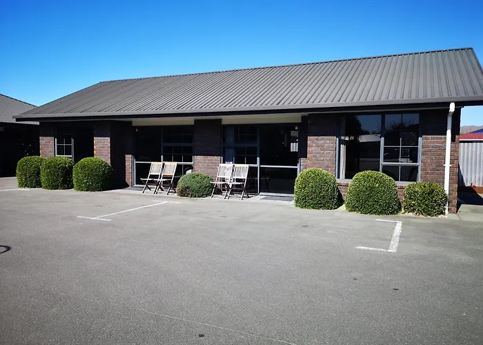 Aston Court Motel