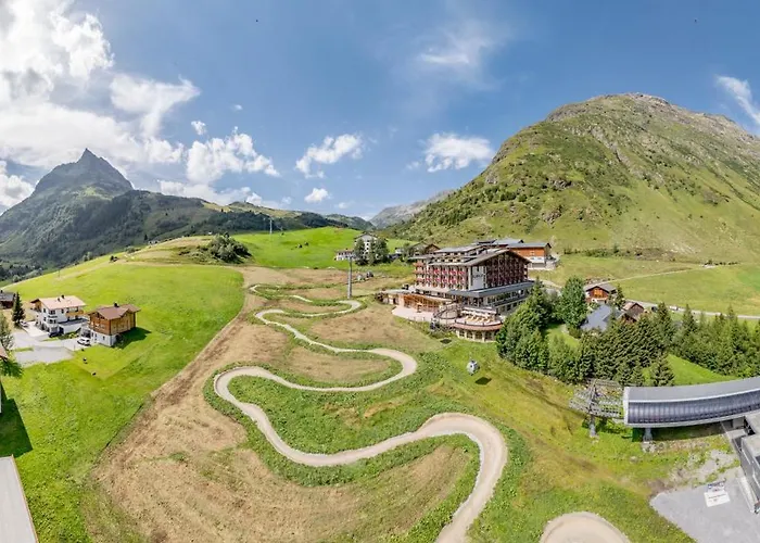 Hotel Almhof Galtür