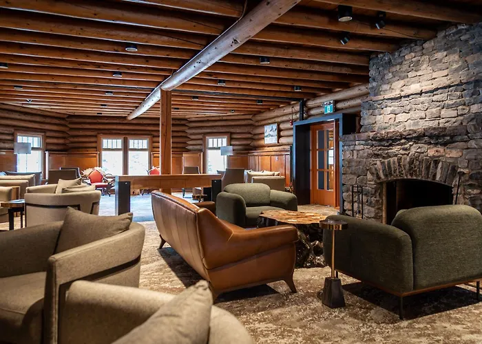The Lodge At Bow Lake Lake Louise