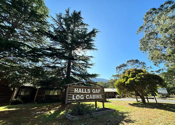 Halls Gap Log Cabins