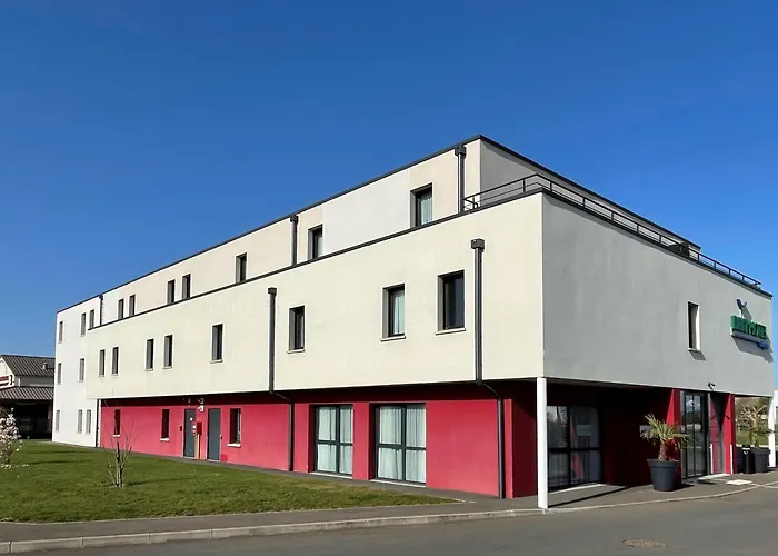Brit Hotel Confort Loches