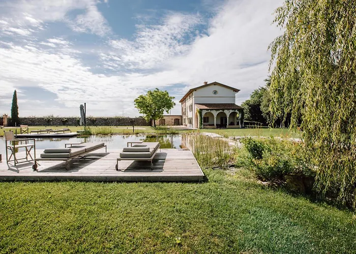 Corte Lanfranconi Private Villa Retreat&Biolake Pescantina