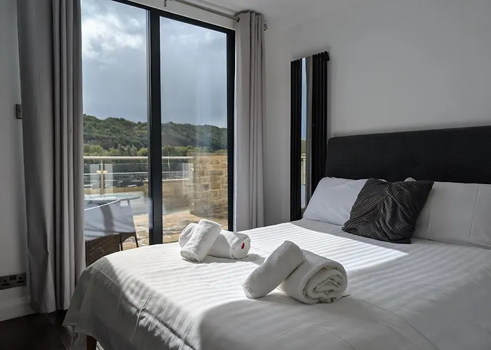Casa Brighouse