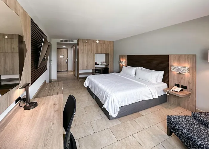 Holiday Inn Express Mérida, an IHG Hotel