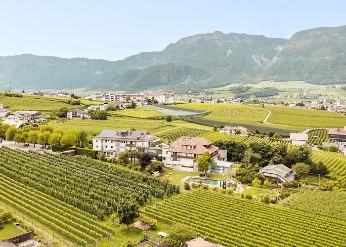 Hotel Girlanerhof Eppan an der Weinstraße