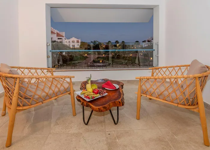 Lahami Bay Beach Resort Abū Ghuşūn
