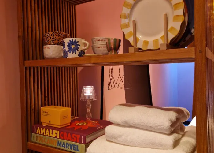 Flossy Bed & Boutique