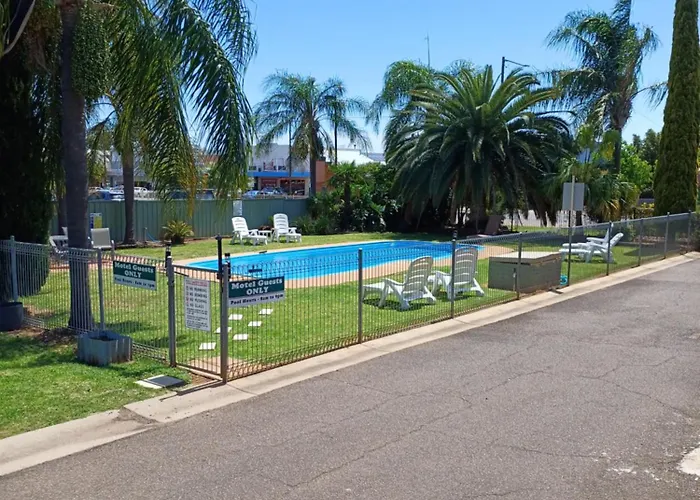 Billabong Motel