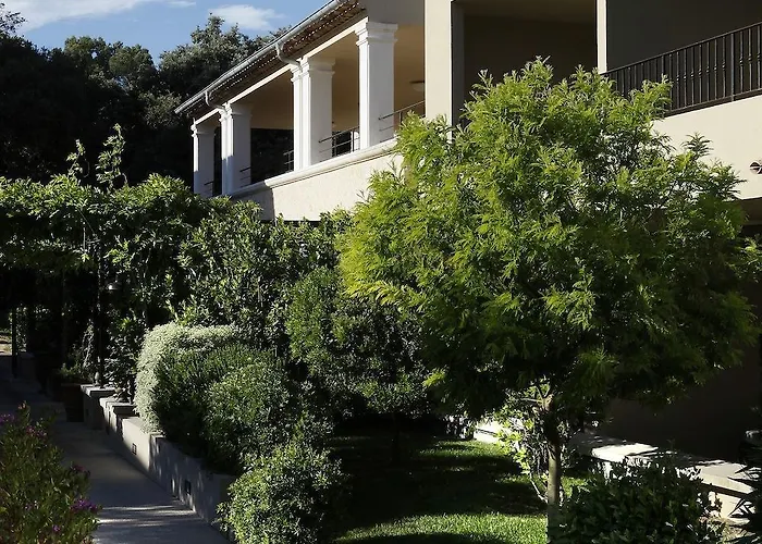 Résidence Hôtelière 4 étoiles Les Mas du Grand Vallon Mougins