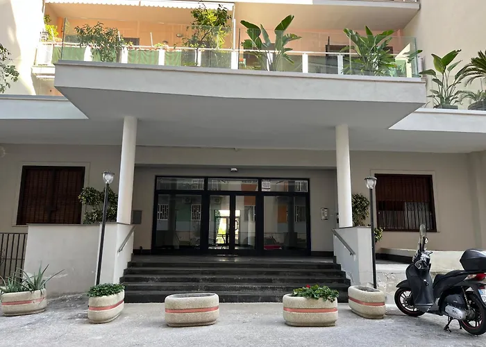 B&B Villa Sant'Elmo Con Parcheggio Interno