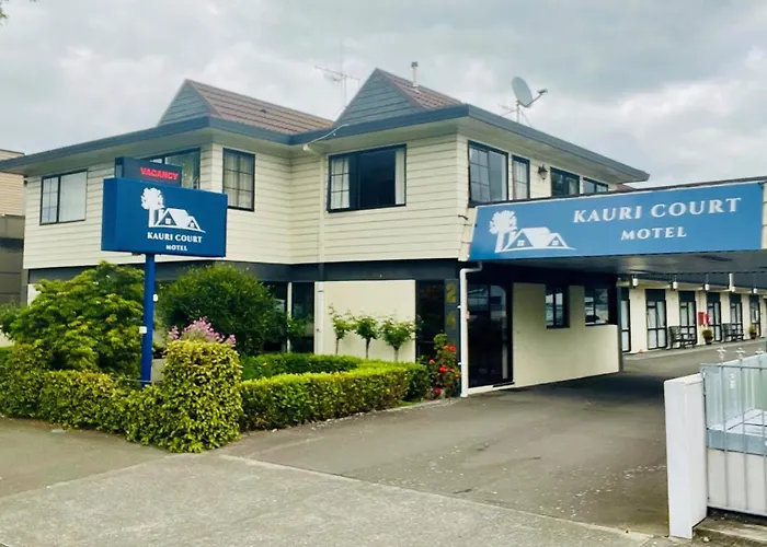 Kauri Court And Apartments