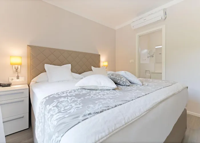 The Residence Aparthotel Podstrana