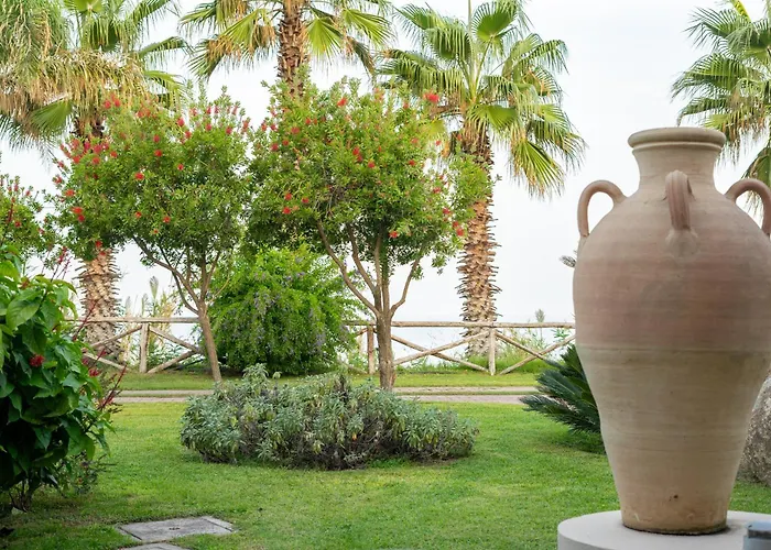 Hotel Villaggio Cala Di Volpe Capo Vaticano