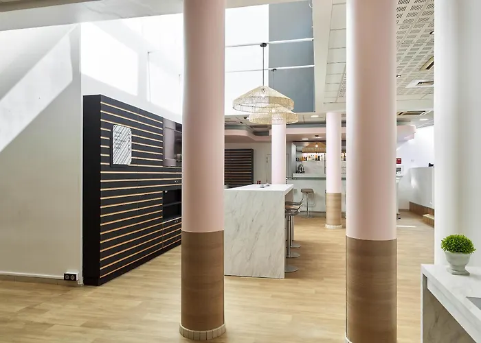B&B Hotel Orly Rungis Aeroport 3 Etoiles