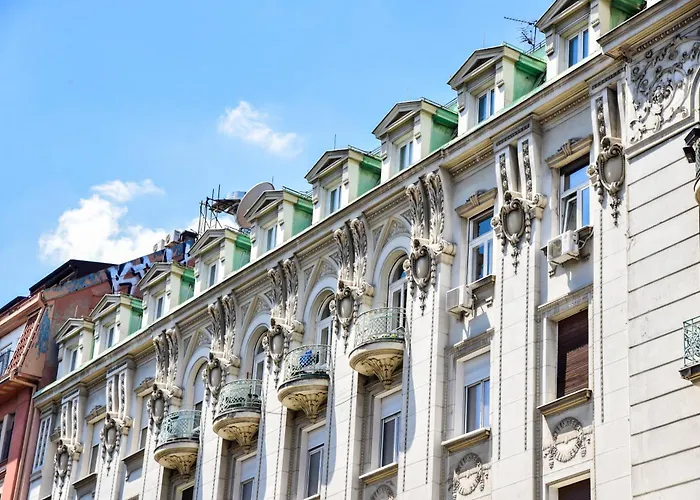 Republic Square Suites