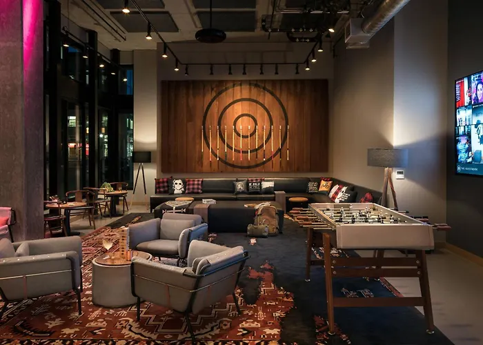 Moxy Downtown