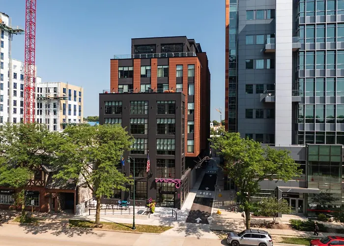 Moxy Madison Downtown