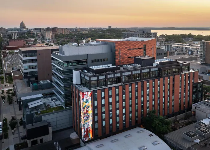 Moxy Madison Downtown