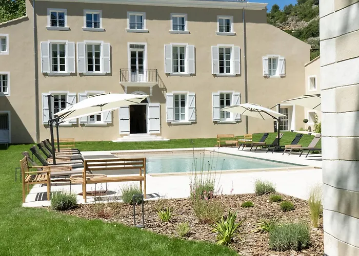 Château De L'insolas