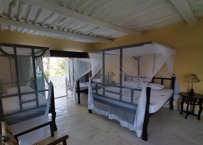 Barracuda Inn Resort Watamu