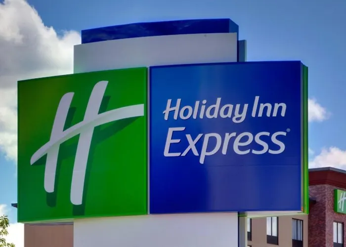 Holiday Inn Express & Suites Bronx - Zoo Area By Ihg
