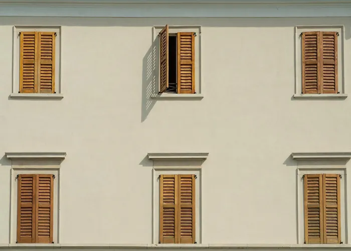 Art Varese