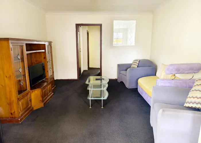 Ferry Motel