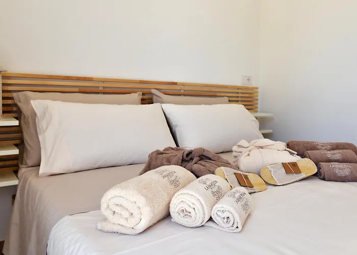 Lamarossa Trulli & Suites