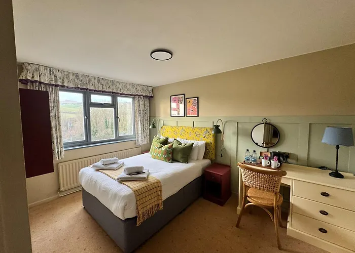 Eype'S Mouth Country Hotel
