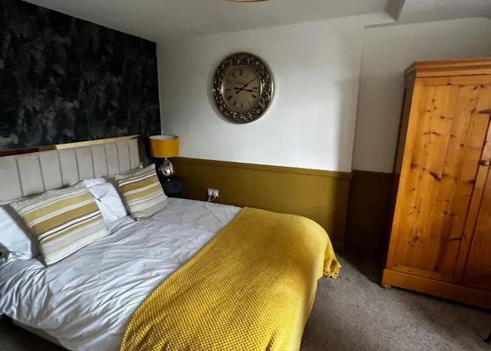The Golden Lion Hotel