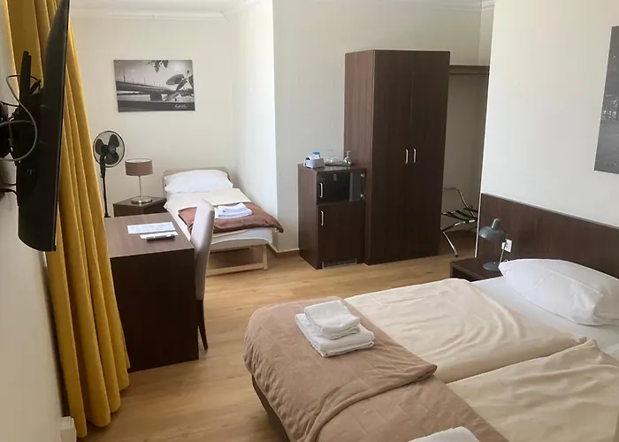 Hotel Mercedes City