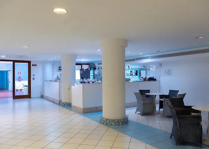 Cala Della Torre Resort La Caletta