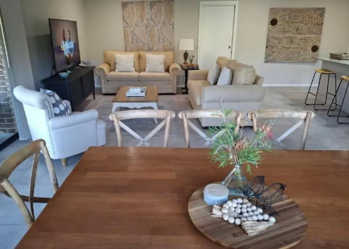 Kennedy House Euroa Perfect For Short Term Stays