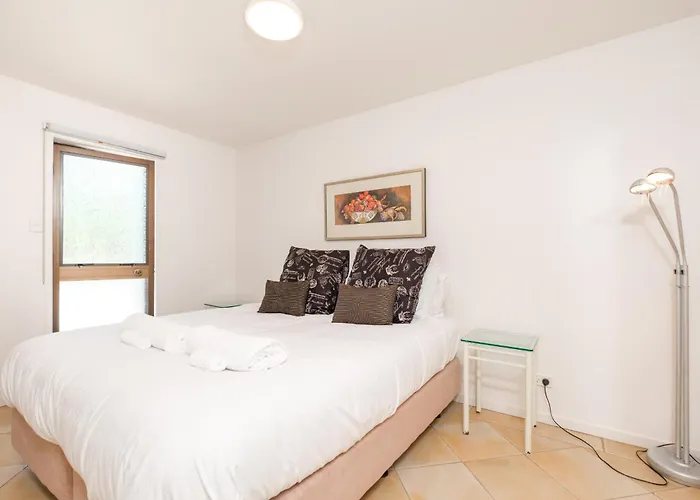 Onetangi Beach Apartments