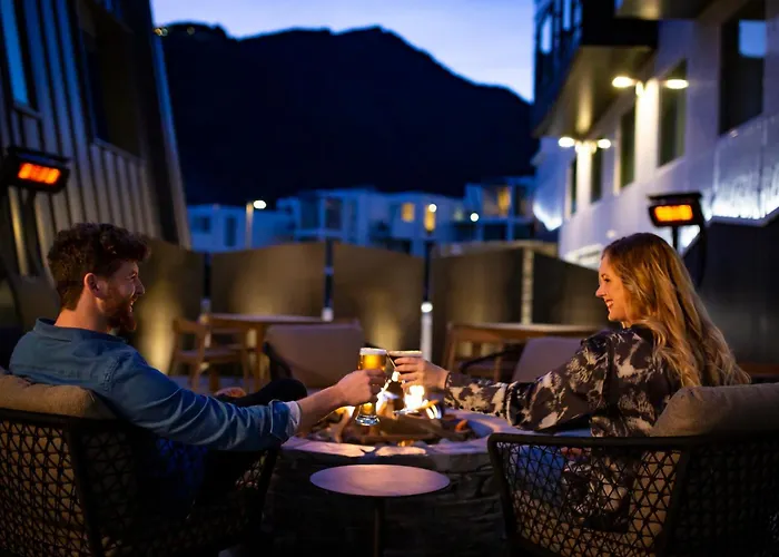 Holiday Inn Express & Suites Queenstown By Ihg