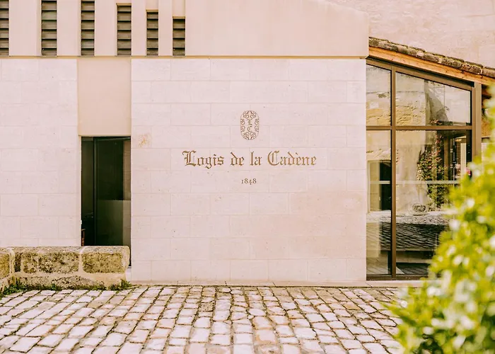 Hotel Logis De La Cadene Saint-Émilion