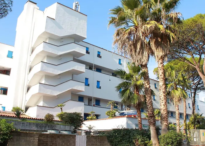 Marina Club Hotel Baia Domizia