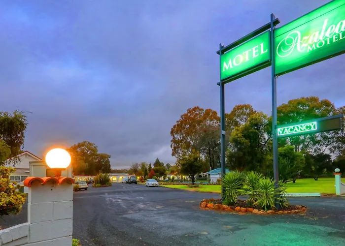 Azalea Motel