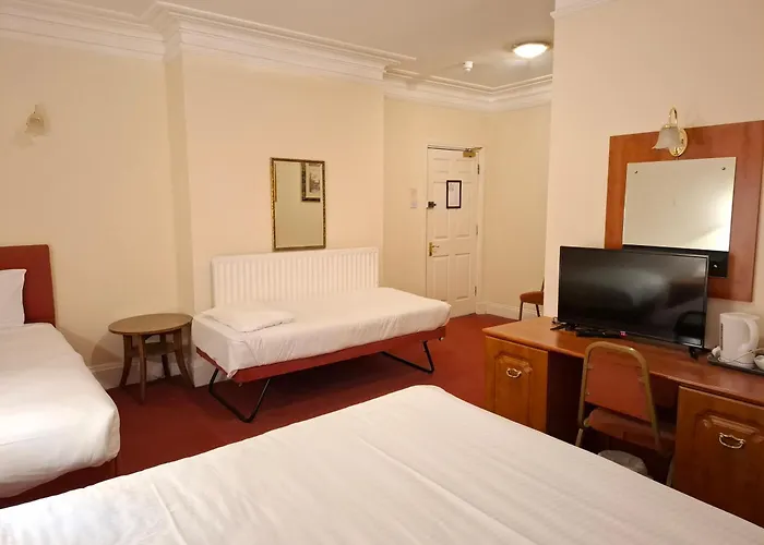 Borough Arms Hotel