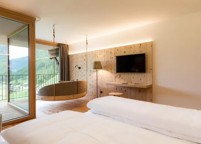 Tonzhaus Hotel Senale