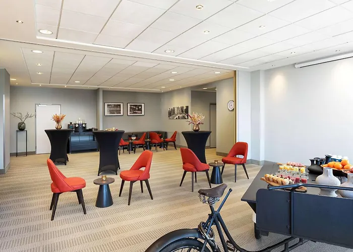 Hotel Ramada By Wyndham Amsterdam Airport Schiphol Badhoevedorp
