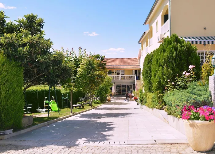 Ze Luis Hotel Chaves