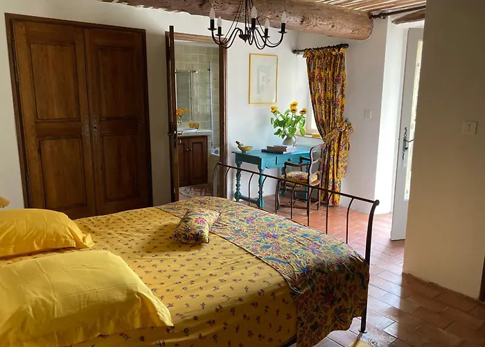 Aux Deux Fontaines - Au coeur de la Provence