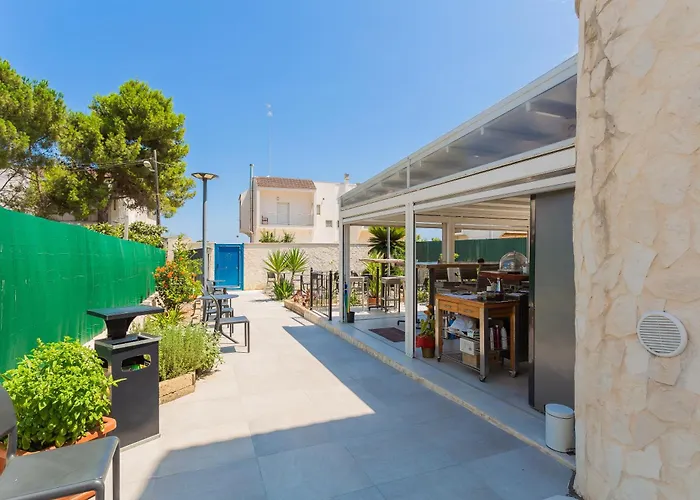 Apulia Blue Apartements & B&B