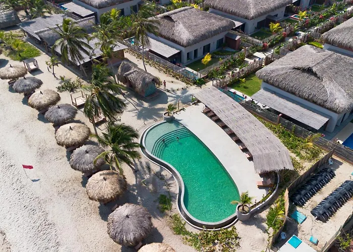 Senda Kokkos Beach Tayrona Los Naranjos