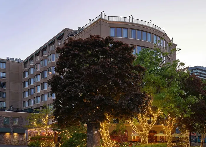 Courtyard By Marriott Halifax Downtown