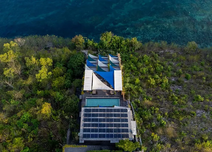 Adiwana Warnakali Resort Toyapakeh